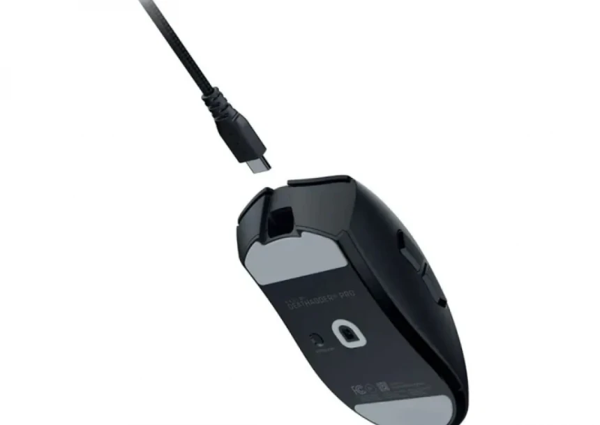 Bežični miš RAZER DeathAdder V4 Pro black RZ01-05330100-R3G1