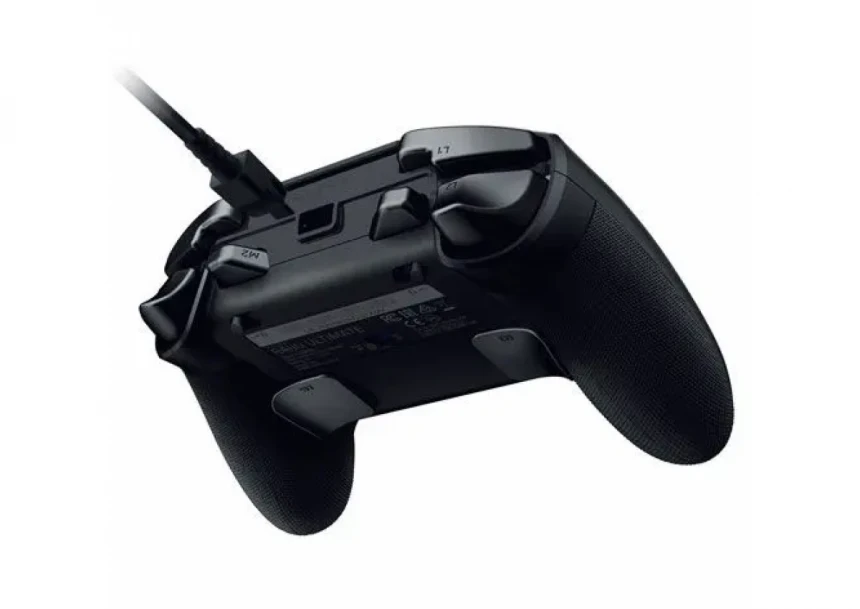Gampad RAZER Wolverine V2 RZ06-03560200-R3M1 white