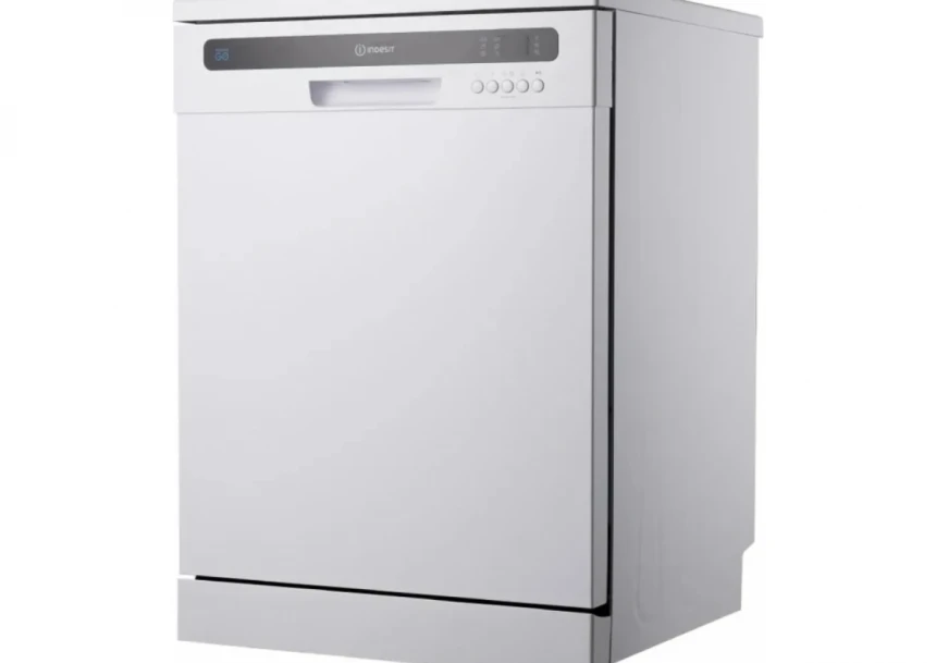 Mašina za pranje sudova Indesit IN2FE13C...