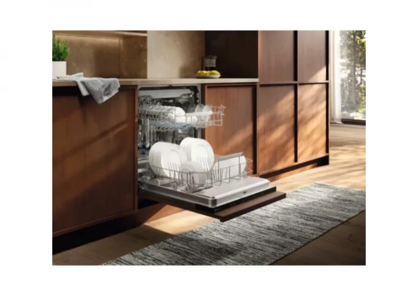 Mašina za sudove ELECTROLUX E62LC200S