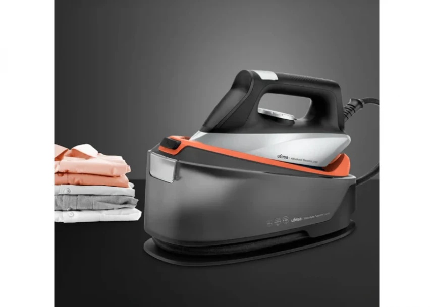 Parna stanica Ufesa Absolute steam luxe snaga 2400W/zapremina 1.2l/para 330g