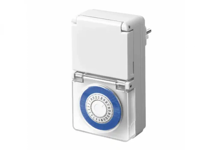 Vremenski prekidač BRENNENSTUHL IP44 dne...